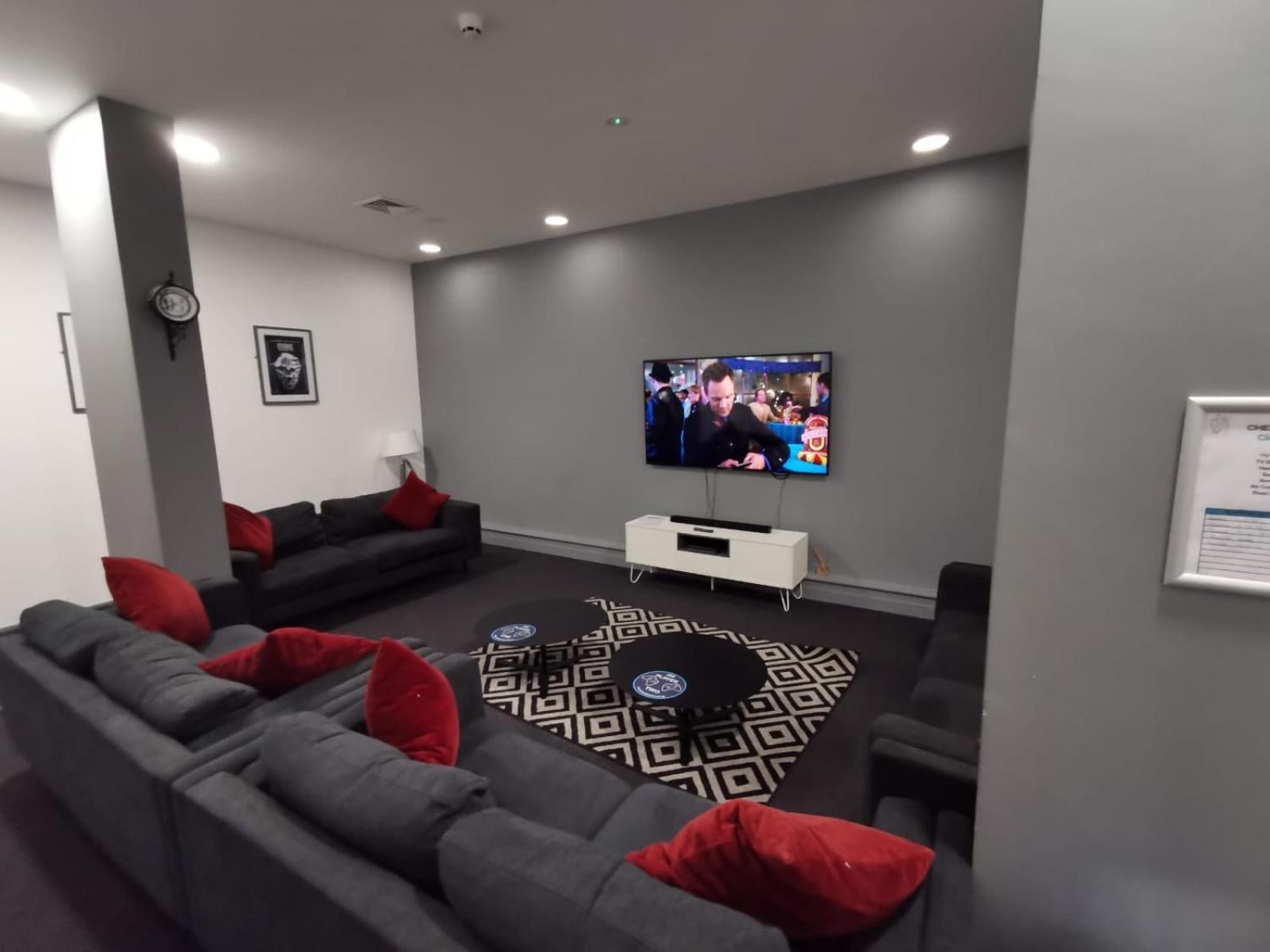 Apartmán For Students Only At Great Patrick Street Belfast Exteriér fotografie